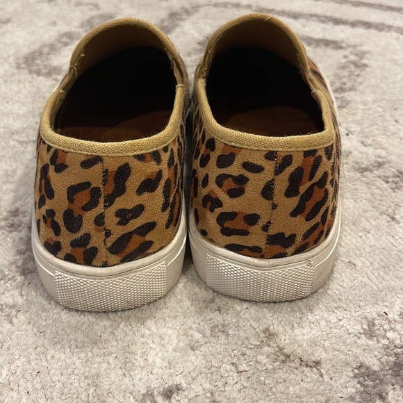 Boutique by Corkys cheetah sneakers - Picture 2 of 4